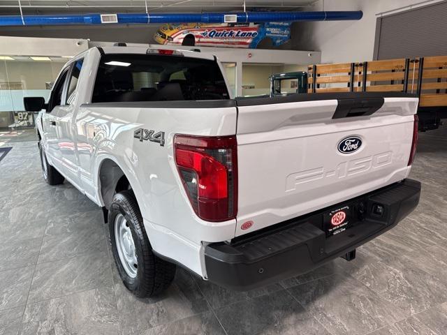 Photo of 2025 Oxford White Ford F-150