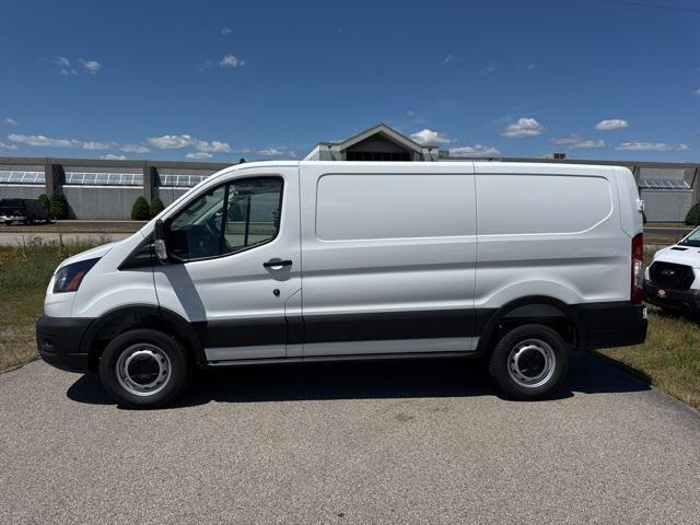 Photo of 2025 Oxford White Ford Transit-250