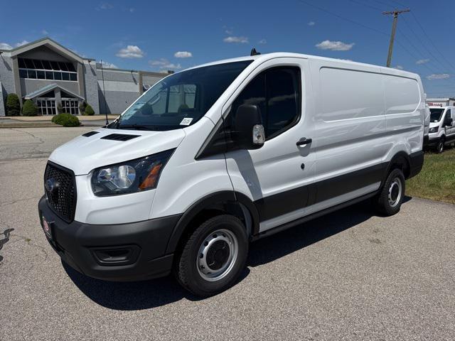 Photo of 2025 Oxford White Ford Transit-250