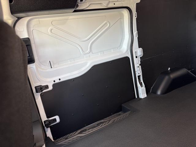 Photo of 2025 Oxford White Ford Transit-250