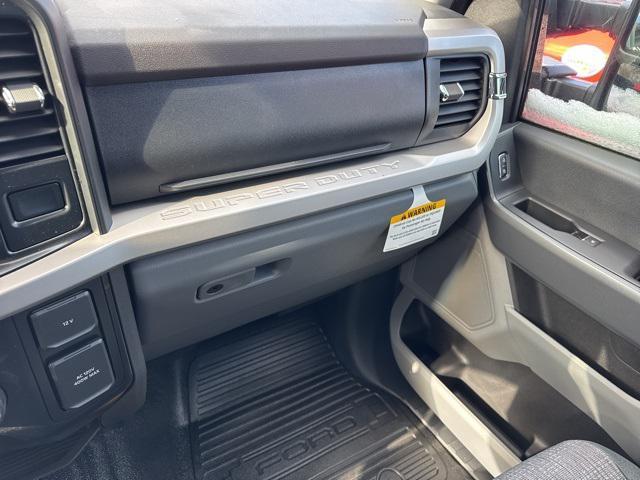 Photo of 2023 Race Red Ford F-350