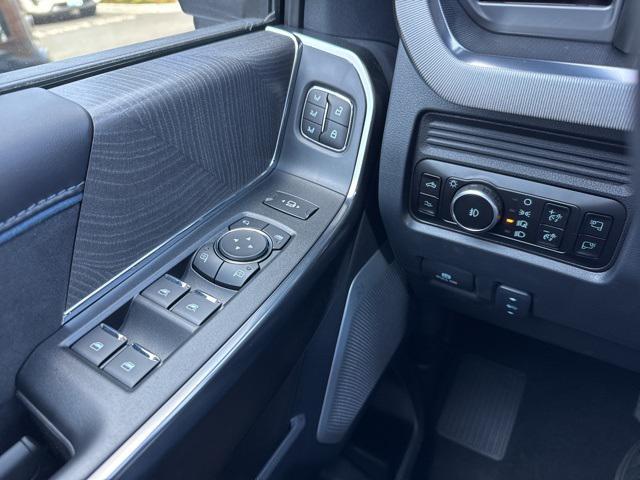 Photo of 2025 Agate Black Metallic Ford F-350