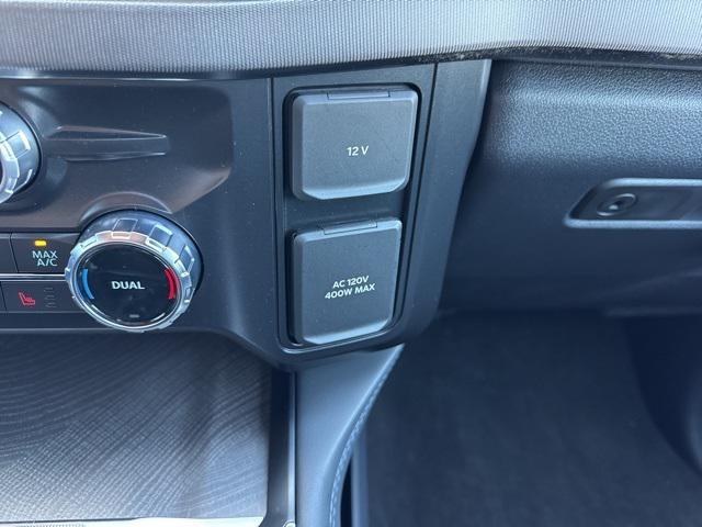 Photo of 2025 Agate Black Metallic Ford F-350
