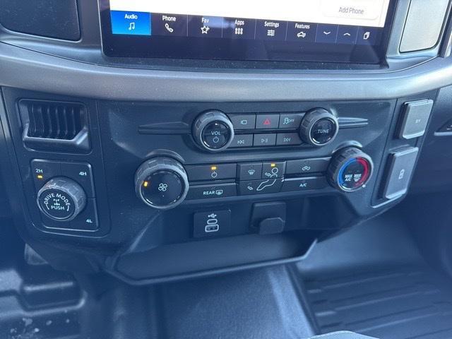 Photo of 2025 Oxford White Ford F-150