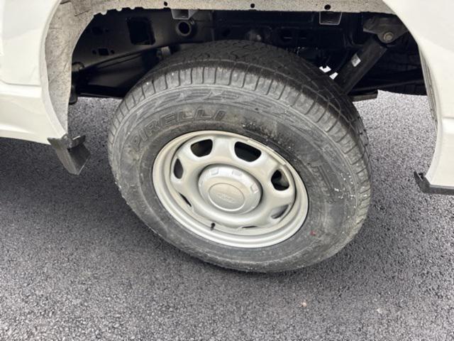 Photo of 2025 Oxford White Ford F-150