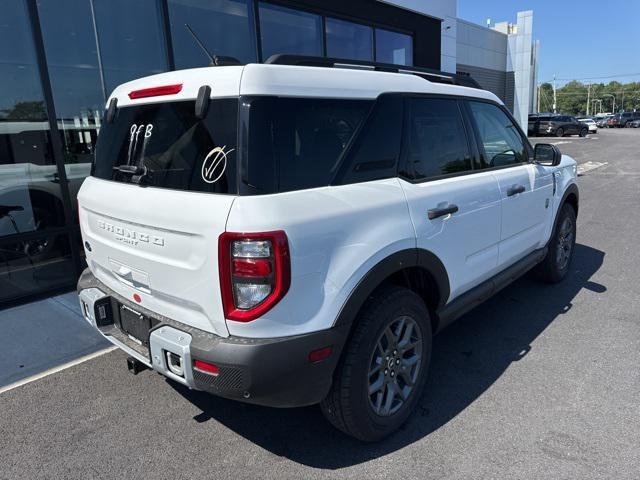 Photo of 2025 Oxford White Ford Bronco Sport