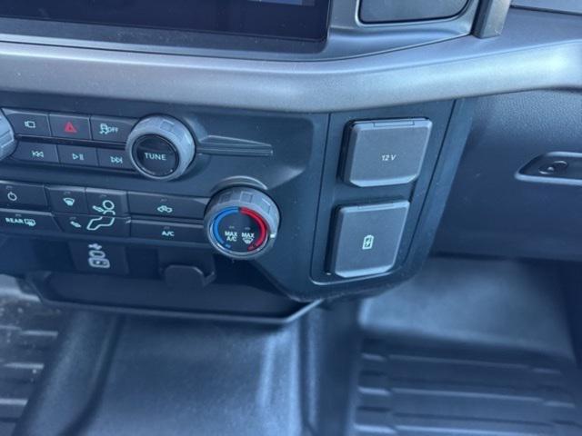 Photo of 2025 Oxford White Ford F-150