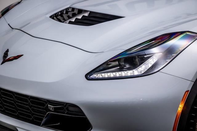 Photo of 2018 Ceramic Matrix Gray Metallic Chevrolet Corvette