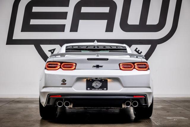 Photo of 2023 Summit White Chevrolet Camaro