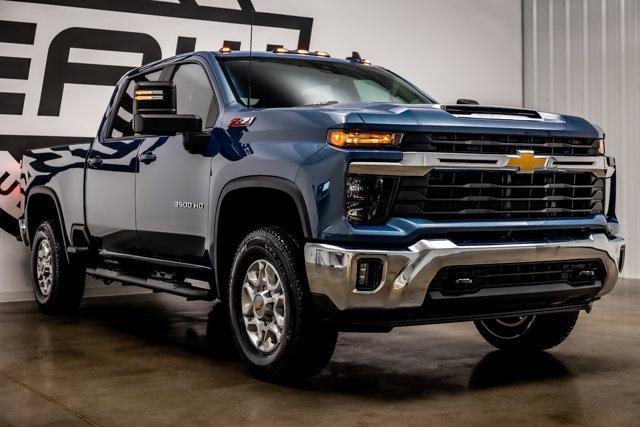 Photo of 2025 Lakeshore Blue Metallic Chevrolet Silverado 3500