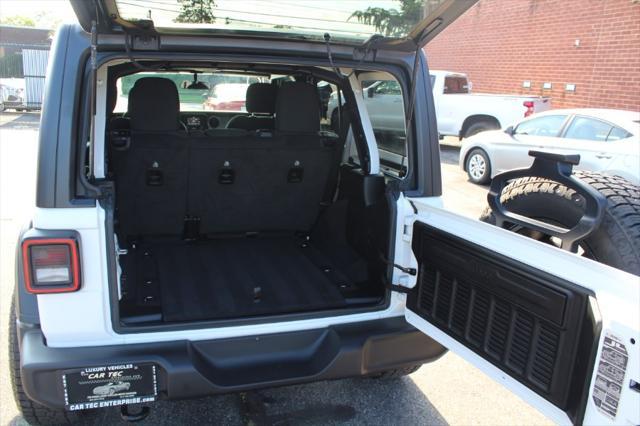 Photo of 2020 Bright White Clearcoat Jeep Wrangler Unlimited