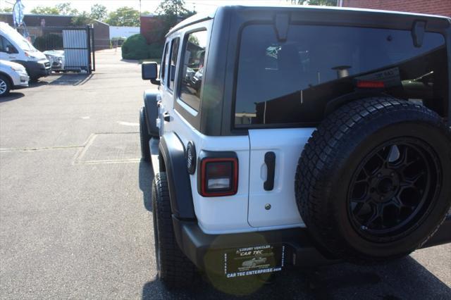 Photo of 2020 Bright White Clearcoat Jeep Wrangler Unlimited