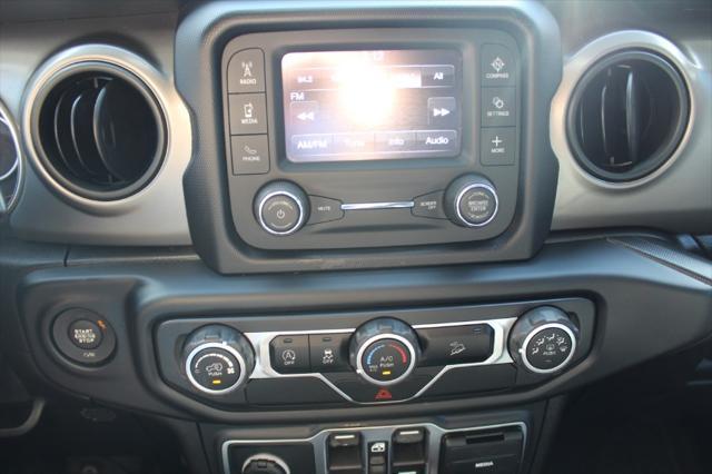Photo of 2020 Bright White Clearcoat Jeep Wrangler Unlimited