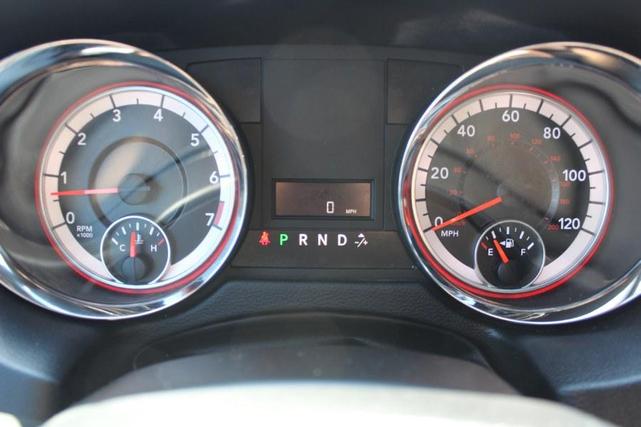 Photo of 2016 Brilliant Black Crystal Pearlcoat Dodge Grand Caravan