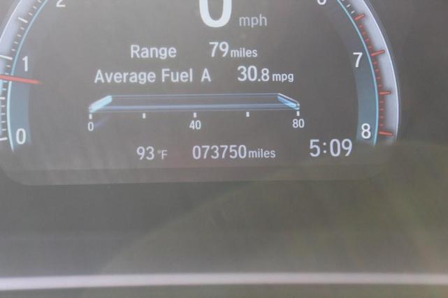 Photo of 2017 White Orchid Pearl Honda Civic