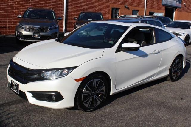 Photo of 2017 White Orchid Pearl Honda Civic