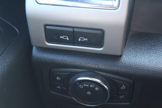 Photo of 2016 Oxford White Ford F-150
