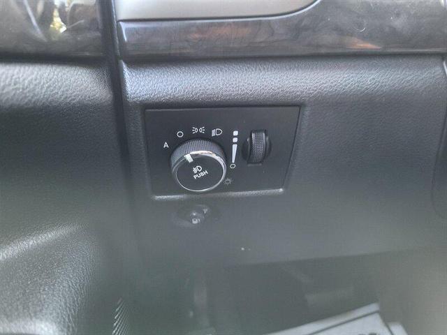 Photo of 2013 Brilliant Black Crystal Pearlcoat Jeep Grand Cherokee