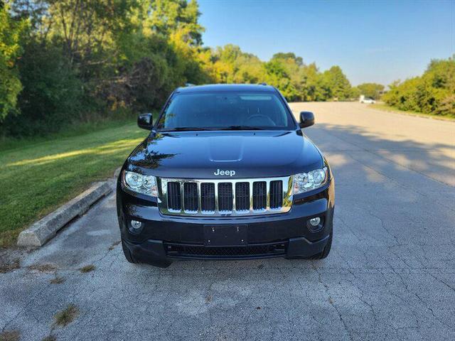 Photo of 2013 Brilliant Black Crystal Pearlcoat Jeep Grand Cherokee