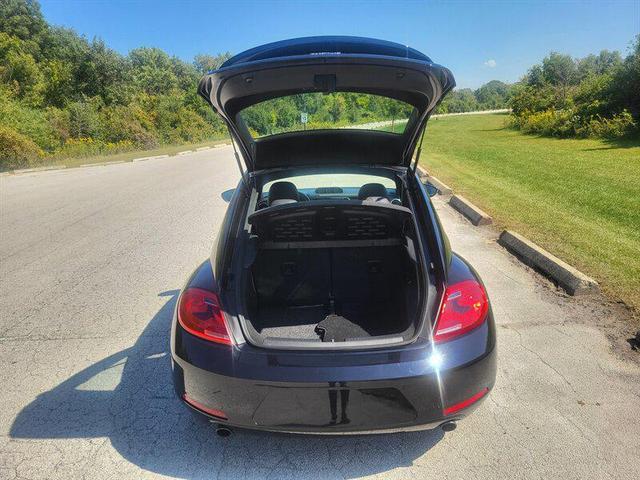 Photo of 2013 Deep Black Pearl Metallic Volkswagen Beetle