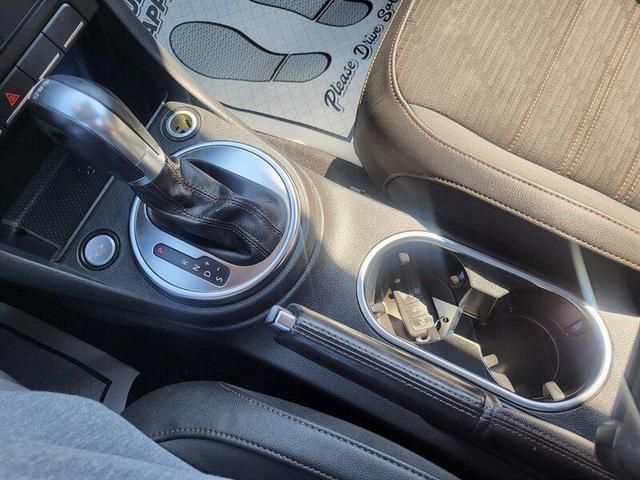 Photo of 2013 Deep Black Pearl Metallic Volkswagen Beetle