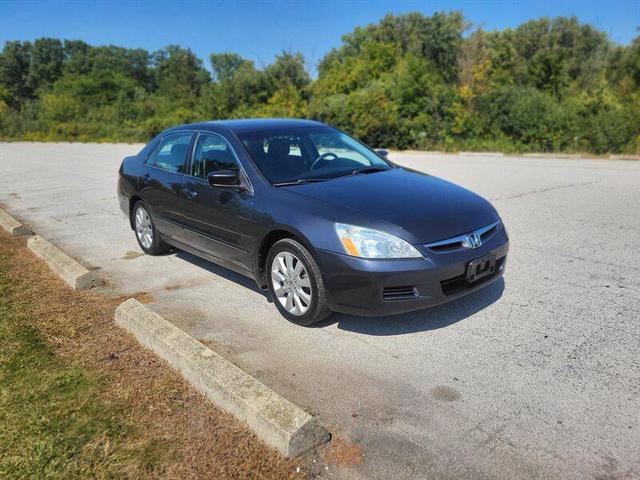 Photo of 2007 Graphite Pearl Honda Accord