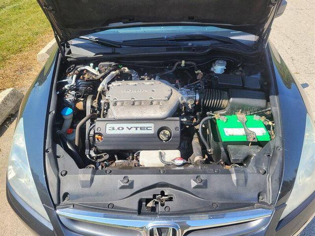 Photo of 2007 Graphite Pearl Honda Accord