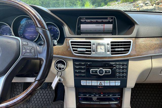 Photo of 2014 White Mercedes-Benz E-Class