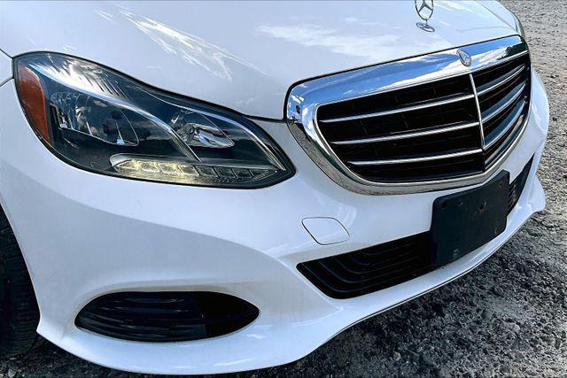 Photo of 2014 White Mercedes-Benz E-Class