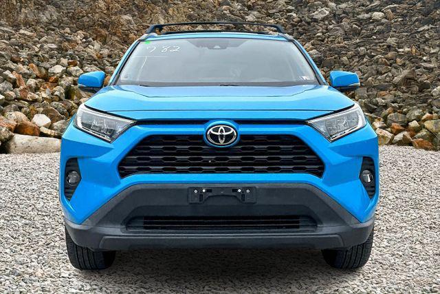Photo of 2019 Blue Toyota RAV4