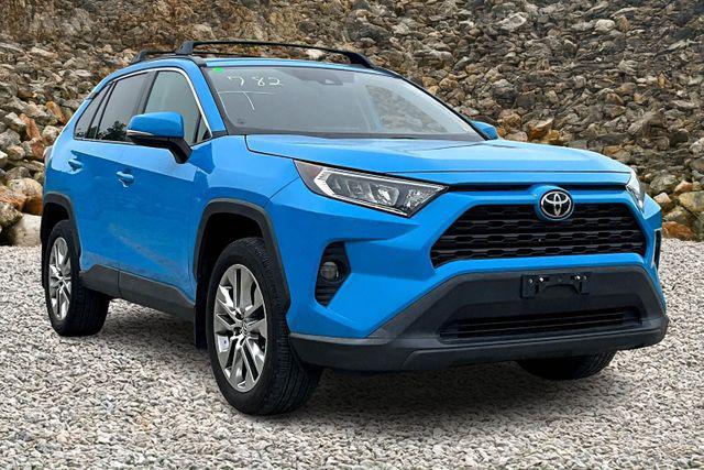 Photo of 2019 Blue Toyota RAV4