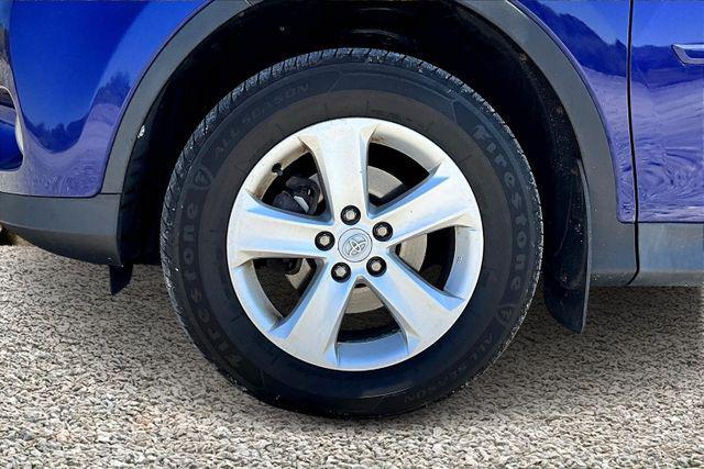 Photo of 2014 Blue Toyota RAV4