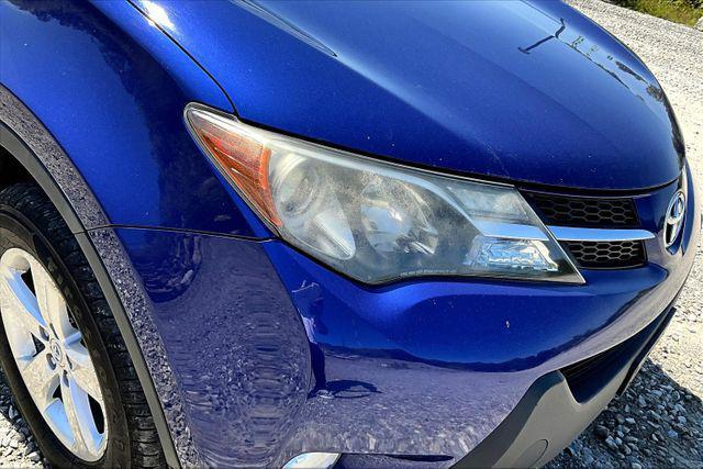 Photo of 2014 Blue Toyota RAV4