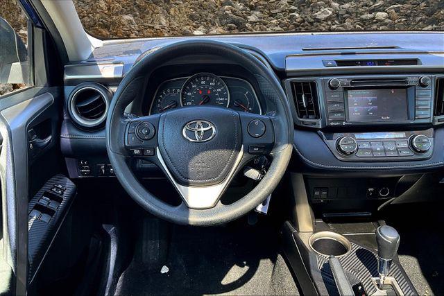 Photo of 2014 Blue Toyota RAV4
