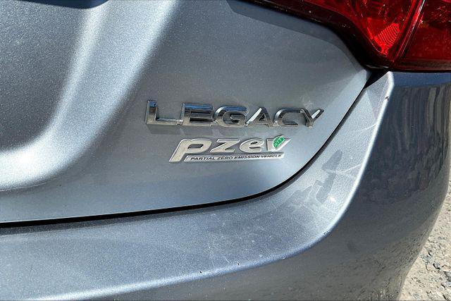 Photo of 2015 Ice Silver Metallic Subaru Legacy