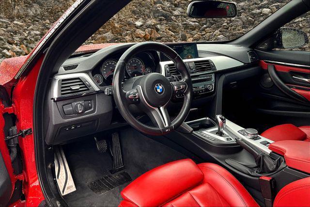 Photo of 2018 Sakhir Orange II Metallic BMW M4