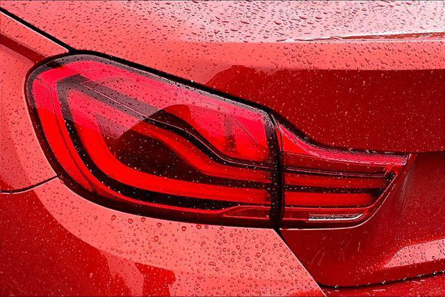 Photo of 2018 Sakhir Orange II Metallic BMW M4