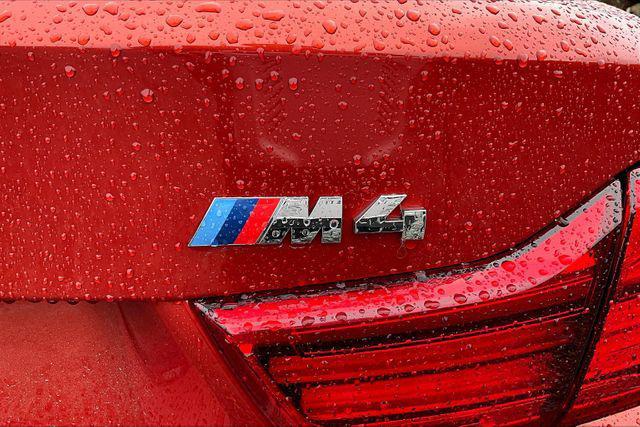 Photo of 2018 Sakhir Orange II Metallic BMW M4