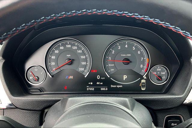 Photo of 2018 Sakhir Orange II Metallic BMW M4