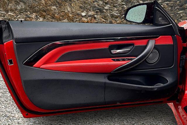 Photo of 2018 Sakhir Orange II Metallic BMW M4