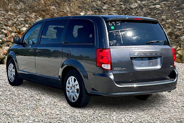 Photo of 2018 Granite Pearlcoat Dodge Grand Caravan