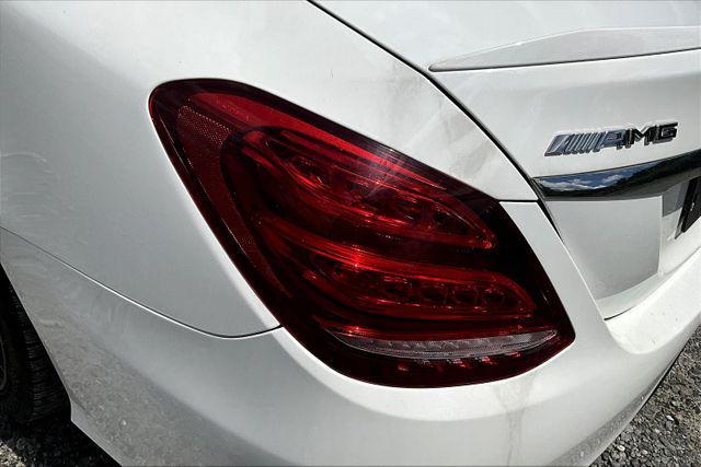 Photo of 2017 White Mercedes-Benz AMG C 43