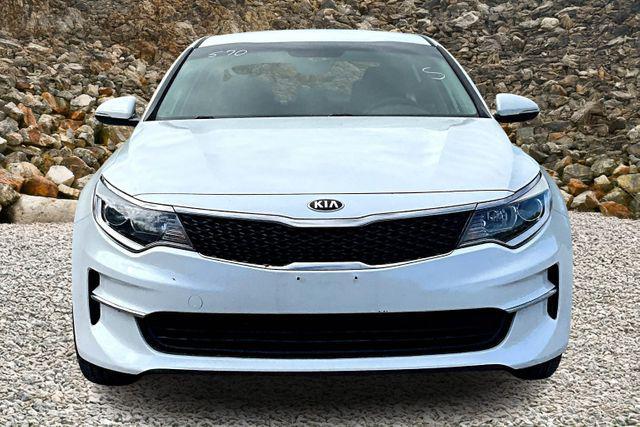 Photo of 2016 Snow White Pearl Kia Optima