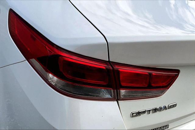 Photo of 2016 Snow White Pearl Kia Optima