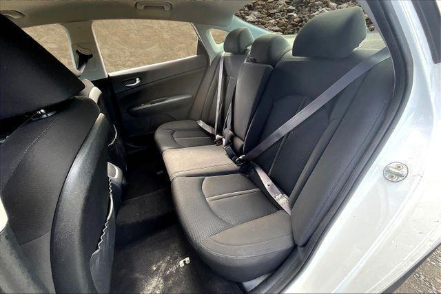 Photo of 2016 Snow White Pearl Kia Optima