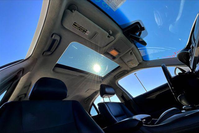 Photo of 2014 White Lexus LS 460