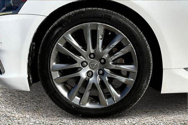 Photo of 2014 White Lexus LS 460