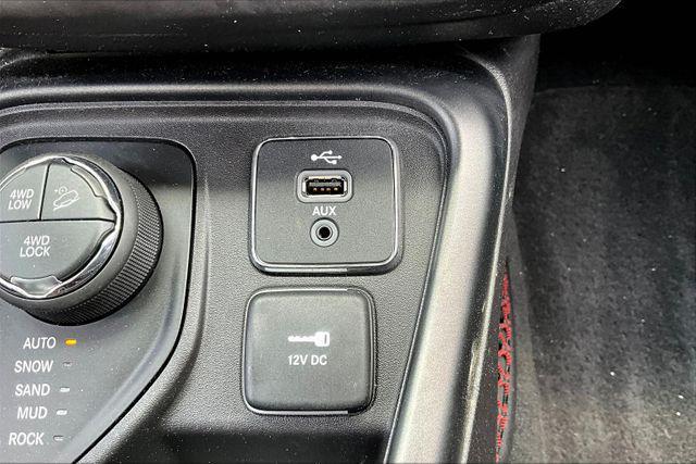 Photo of 2019 Redline Pearlcoat Jeep Compass