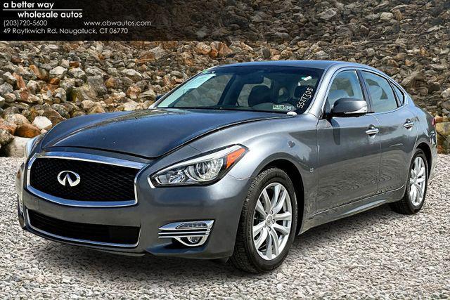 2017 Infiniti Q70