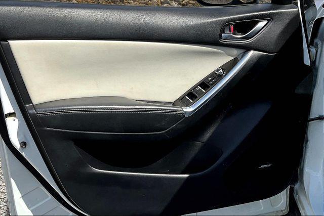 Photo of 2016 Crystal White Pearl Mica Mazda CX-5
